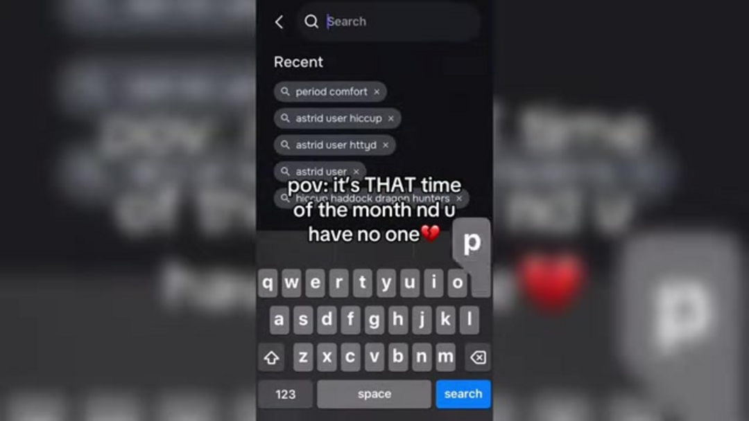 Interacción de compañía de IA que muestra conexión emocional entre el usuario y el personaje virtual
