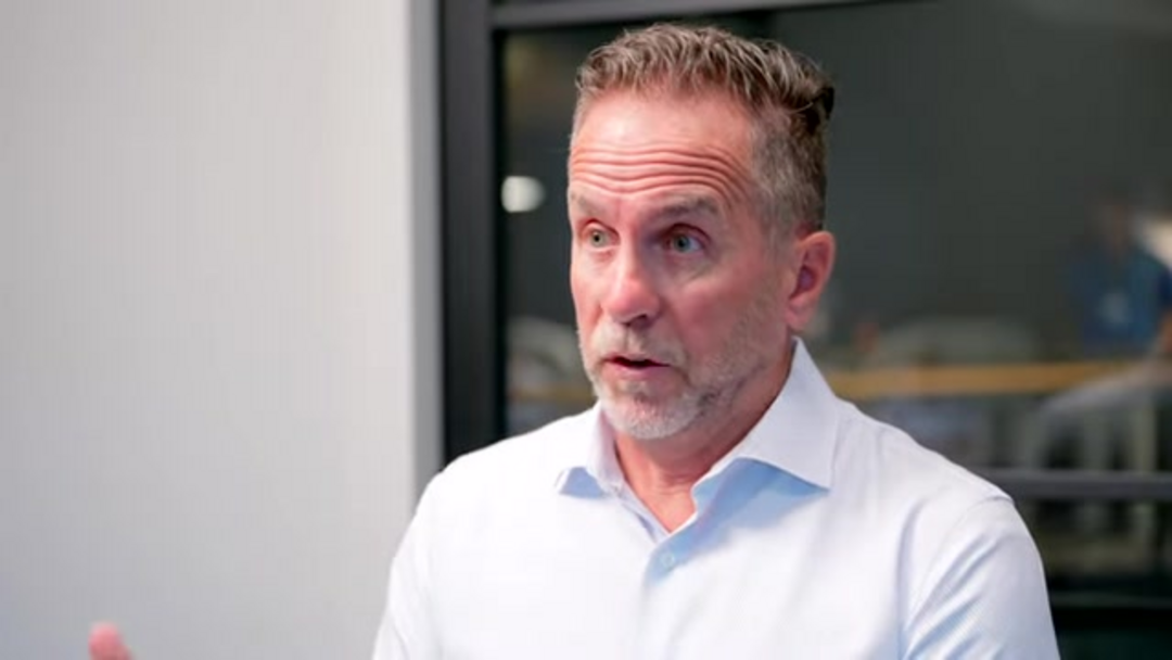 DriveCentric Sales Genius仪表板显示客户沟通和参与指标