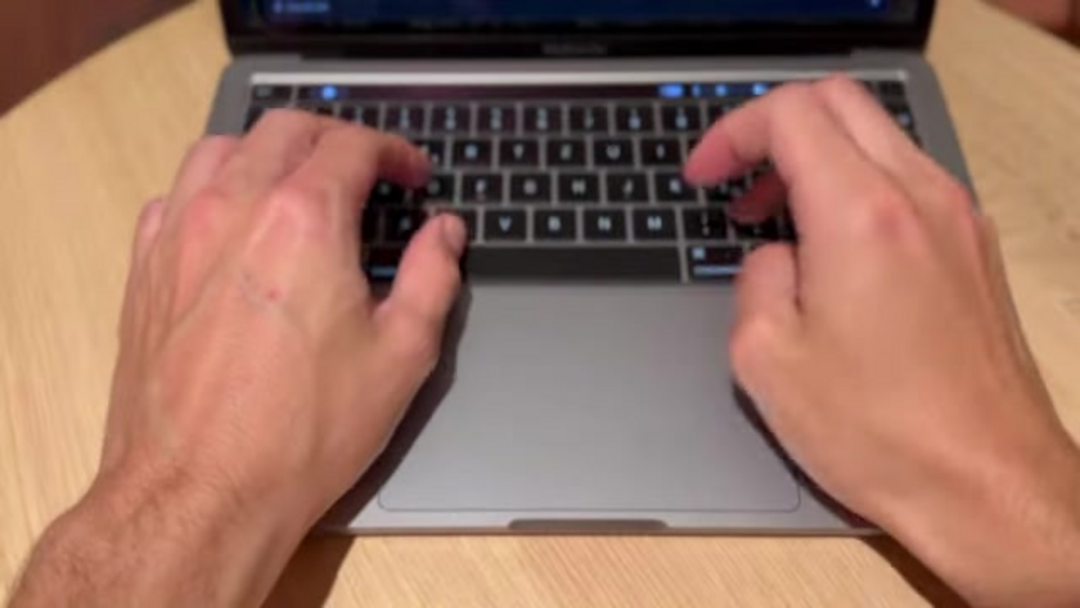复杂AI算法和神经网络架构可视化