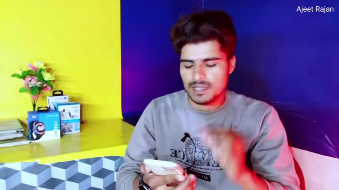 RunwayML feature overview showing text-to-video and customization options